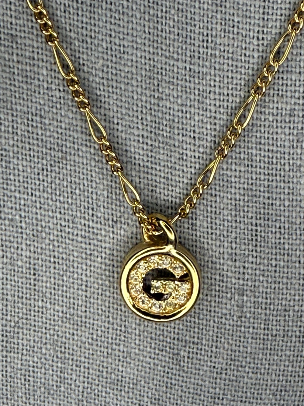 Givenchy G Logo Rhinestone Gold Tone Pendant Necklace Vintage 16" - Picture 3 of 6